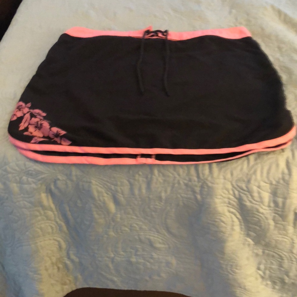 Black & pink skirt